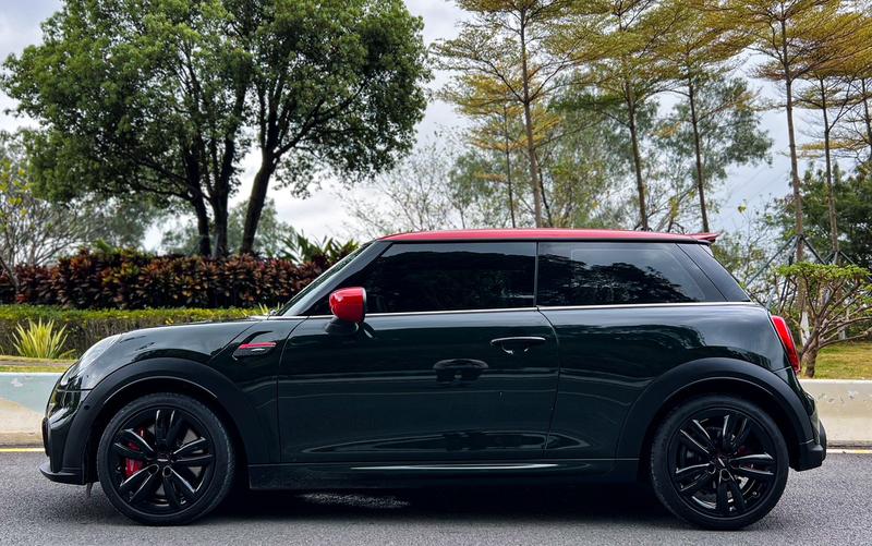 Mini Mini JCW, 2022 — фото 4 из 12