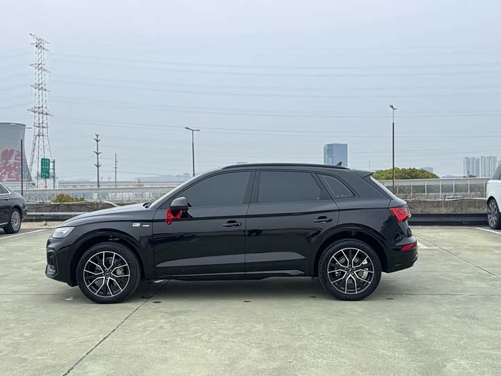Audi Q5L, 2025 — фото 3 из 9