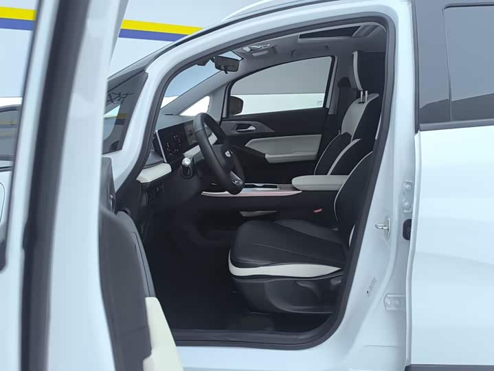 Geely Geometry E Firefly, 2023 — фото 9 из 9