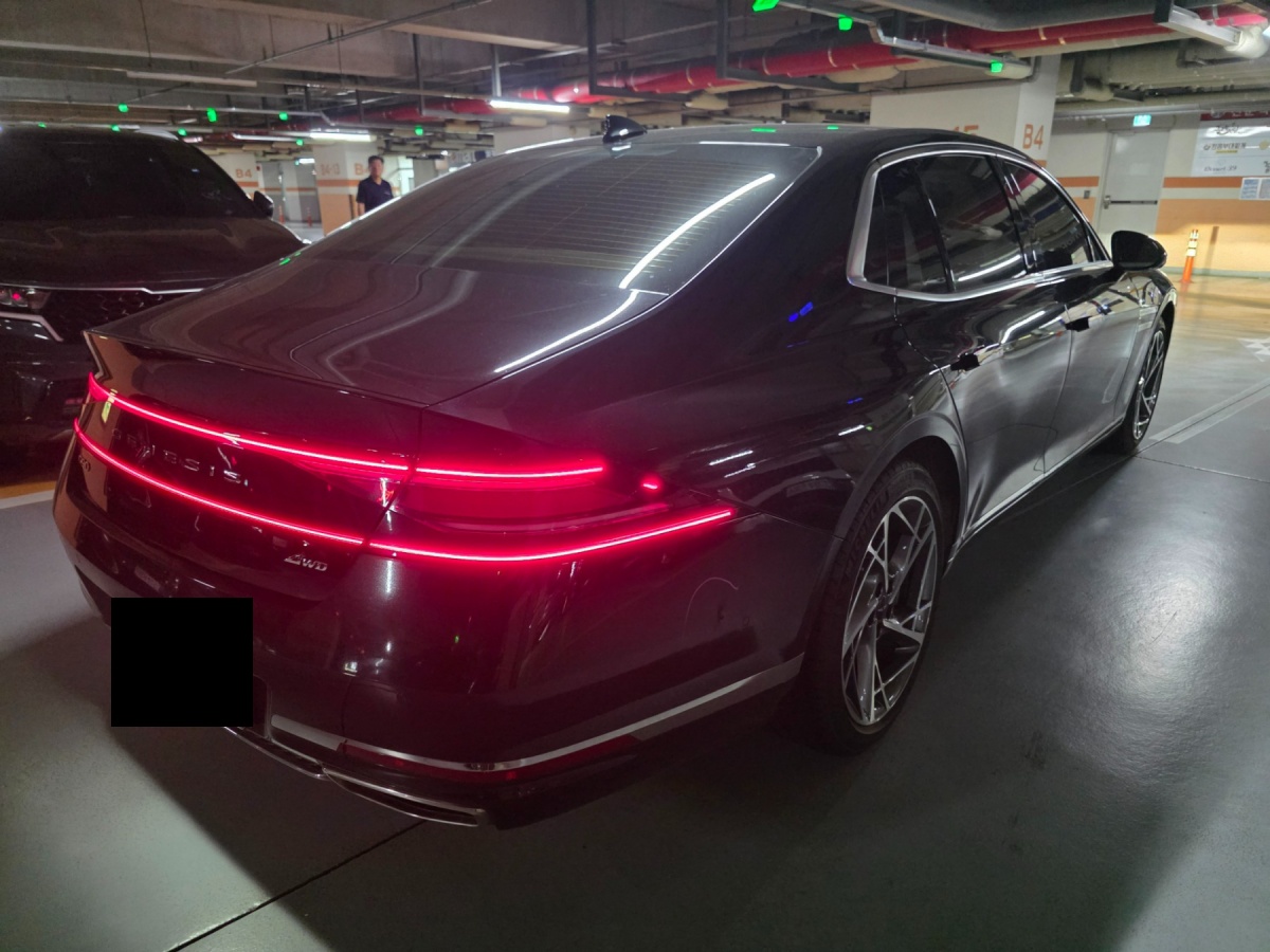 Genesis G90, 2023 — фото 2 из 10