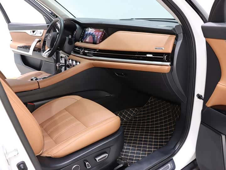 Changan CS95, 2022 — фото 8 из 9