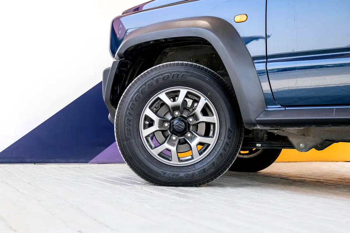 Suzuki Jimny, 2025 — фото 7 из 10