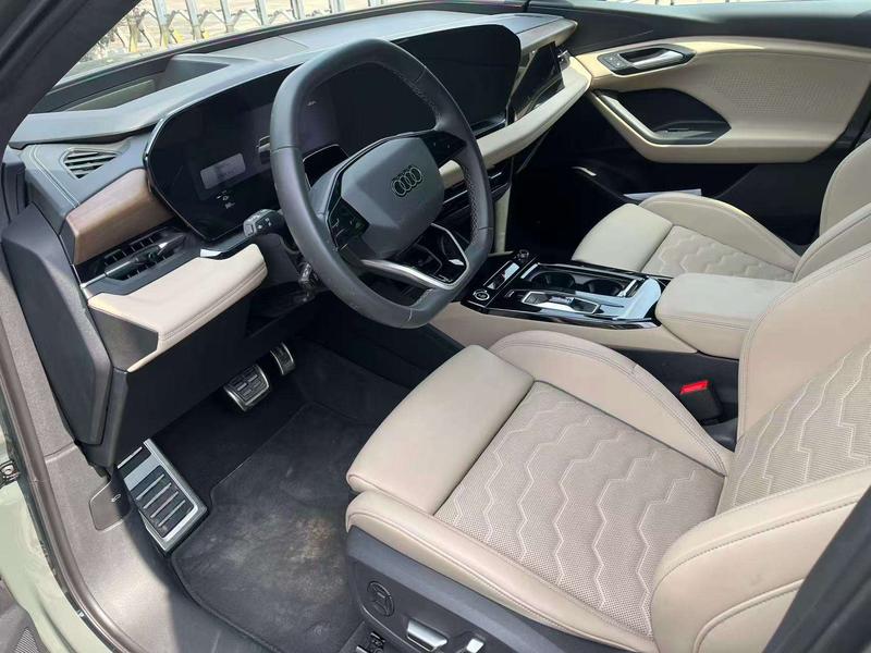 Audi Q6L e-tron, 2025 — фото 9 из 11
