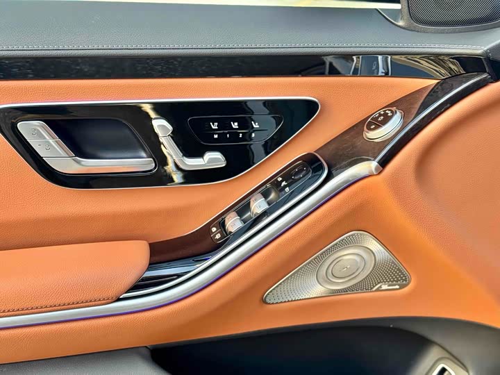 Mercedes-Benz S-Class, 2024 — фото 4 из 9