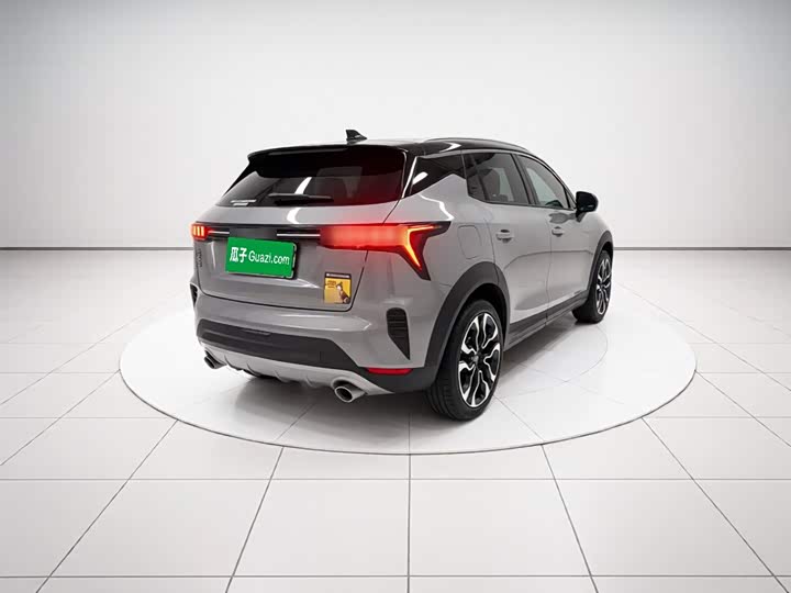 Lynk & Co 06 EM-P Hybrid, 2022 — фото 6 из 9
