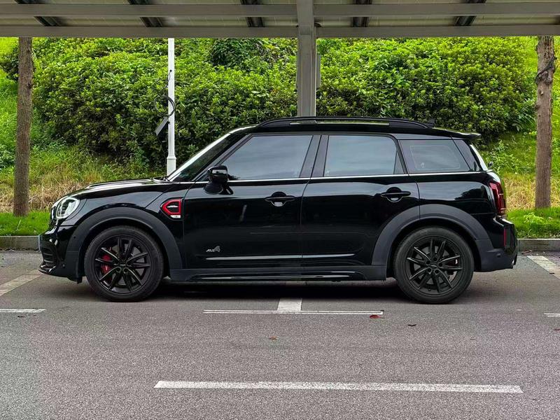 Mini Countryman JCW, 2021 — фото 4 из 12