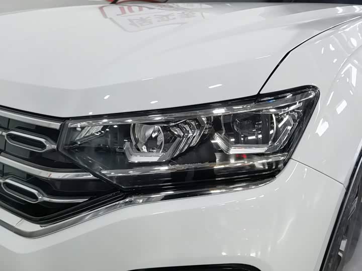Volkswagen Tayron GTE Hybrid, 2022 — фото 7 из 9