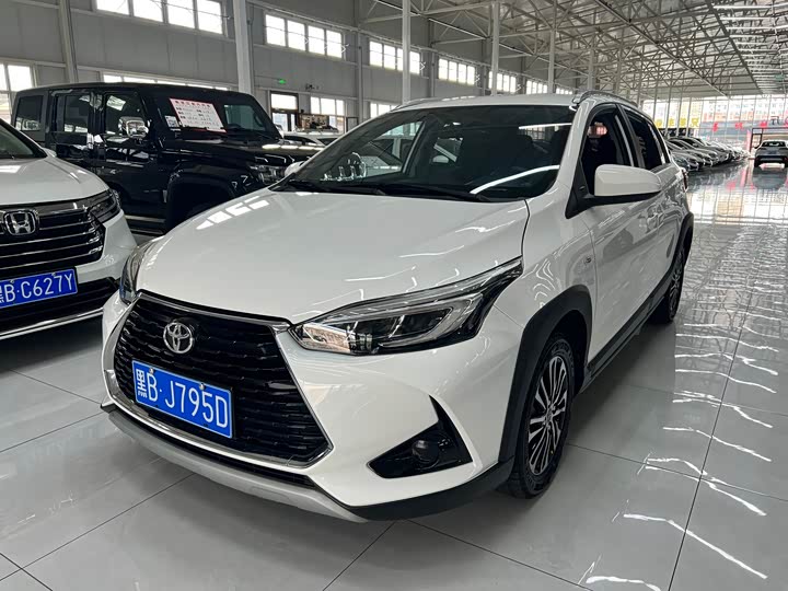 Toyota Yaris L Hatchback, 2022 — купить в Самаре под ключ