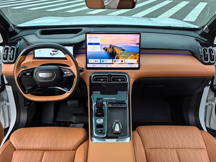 Geely Atlas L, 2025 — фото 5 из 9