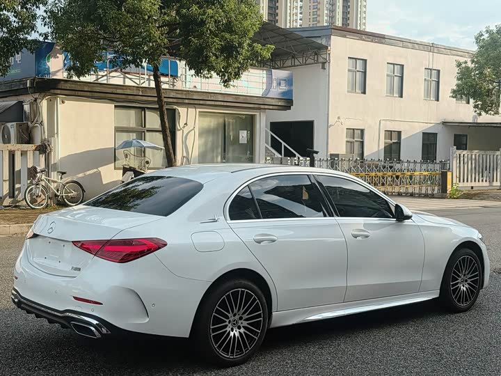 Mercedes-Benz C-Class, 2023 — фото 7 из 9