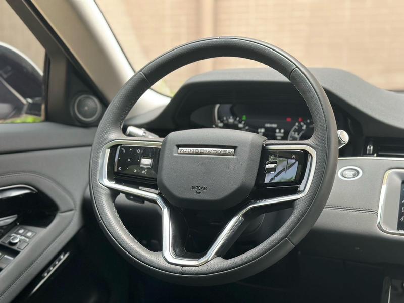 Land Rover Range Rover Evoque L Hybrid, 2022 — фото 7 из 10