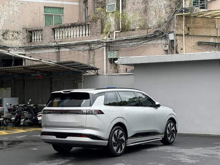 Dongfeng Yipai eπ 008, 2024 — фото 9 из 9
