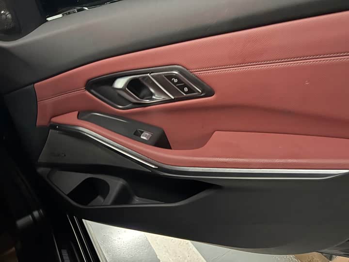 BMW 3 Series, 2025 — фото 9 из 9