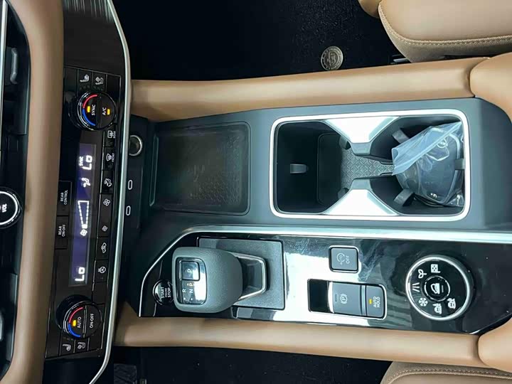 Nissan Pathfinder, 2023 — фото 5 из 9