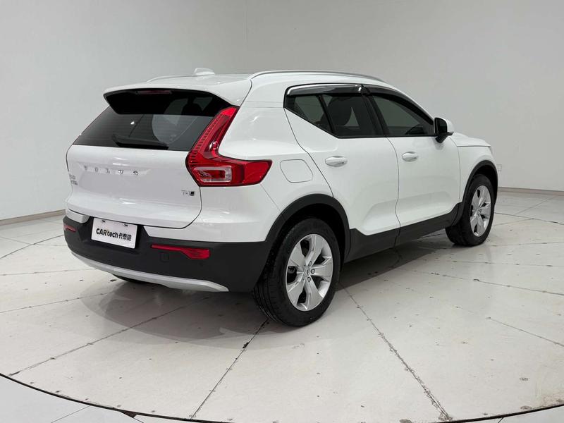 Volvo XC40, 2022 — фото 7 из 12
