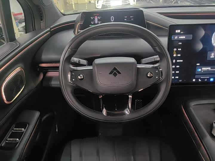 GAC Hyptec HL, 2025 — фото 7 из 9