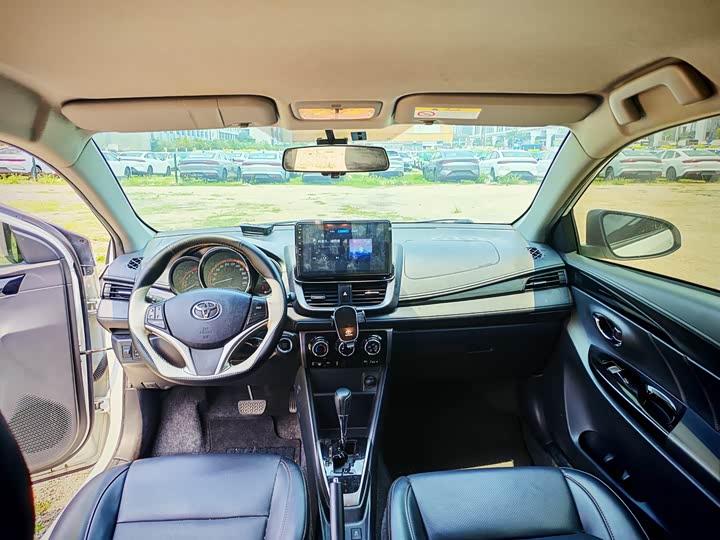 Toyota Yaris L Hatchback, 2022 — фото 5 из 9