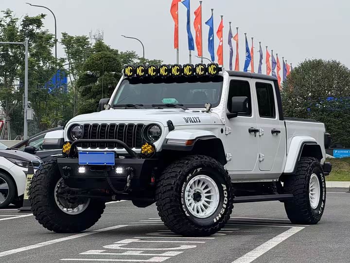 Jeep Gladiator, 2022 — купить в Липецке под ключ