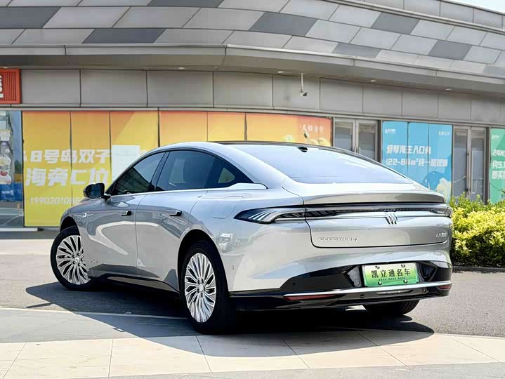 Buick Electra L7, 2025 — фото 5 из 9