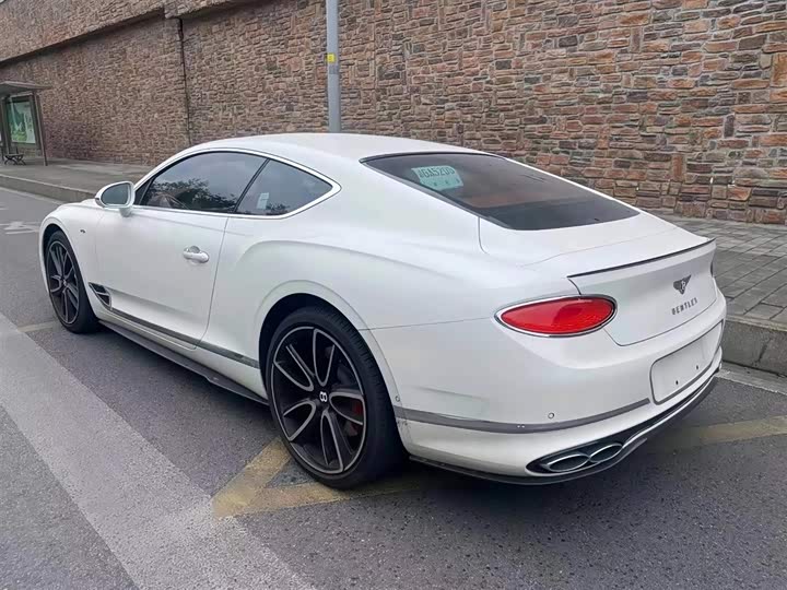 Bentley Continental GT, 2022 — фото 4 из 9