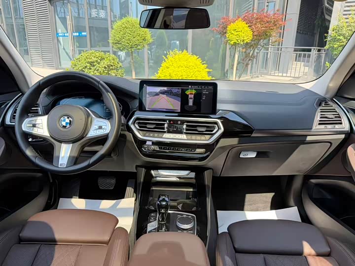 BMW X3, 2024 — фото 8 из 9