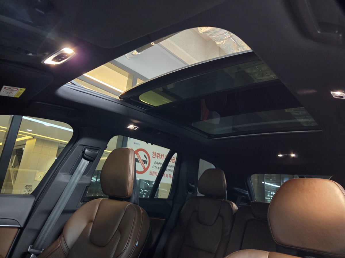 Volvo XC90, 2022 — фото 10 из 12