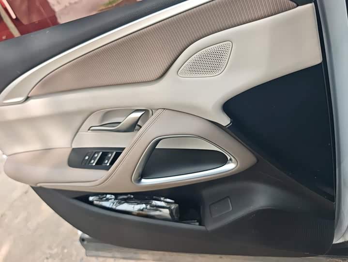 BYD Song Pro Hybrid, 2024 — фото 7 из 9