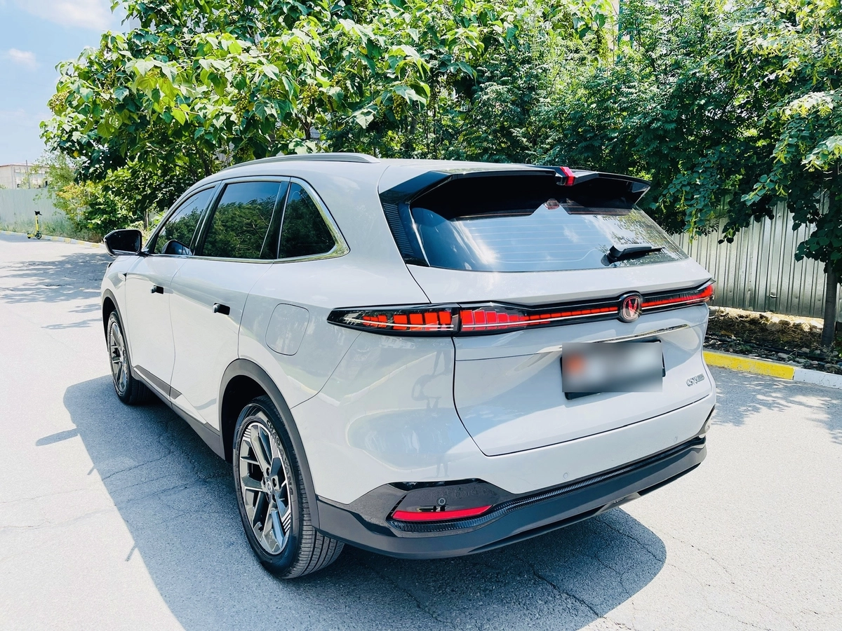 Changan Cs75plus, 2026 — фото 5 из 12
