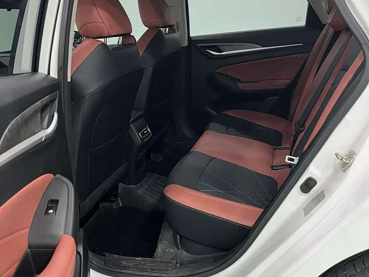 Changan Eado Plus, 2024 — фото 4 из 7