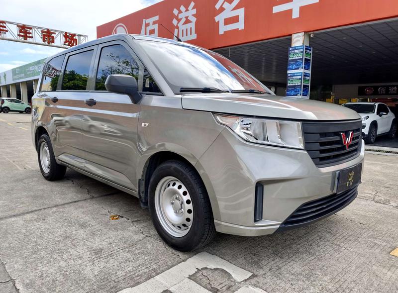 Wuling Hongguang Plus, 2022 — фото 3 из 12