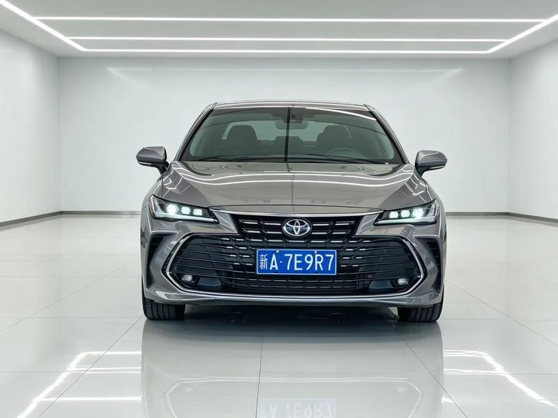 Toyota Avalon, 2023 — фото 2 из 8