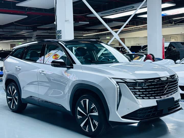 Geely Atlas L, 2024 — фото 3 из 9