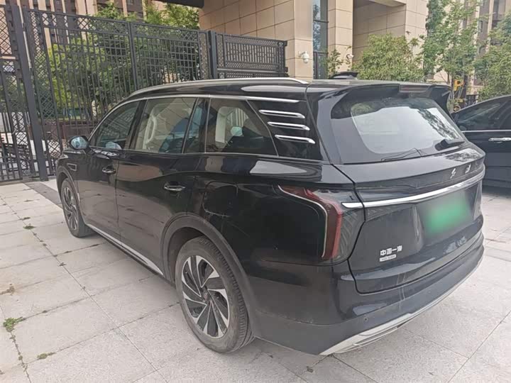 Hongqi HS7 Hybrid, 2024 — фото 5 из 9