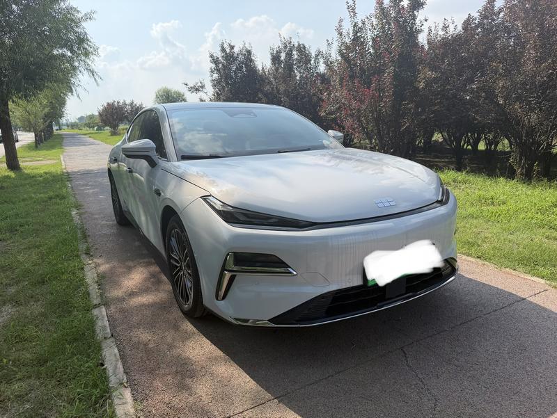 Geely Galaxy Starshine 8 EM-i, 2026 — фото 3 из 10