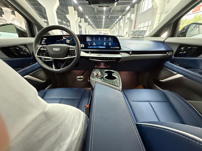 Cadillac Optiq, 2026 — фото 7 из 10