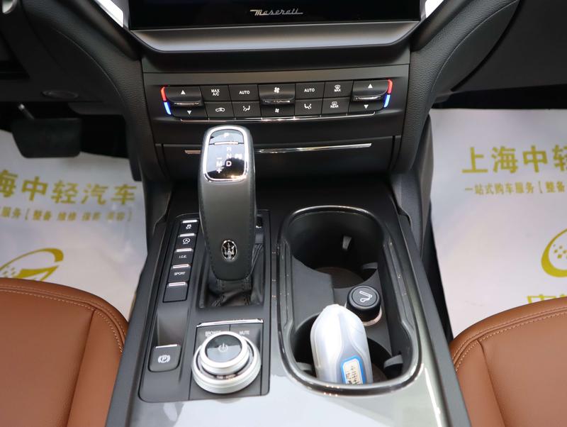 Maserati Ghibli, 2025 — фото 10 из 12