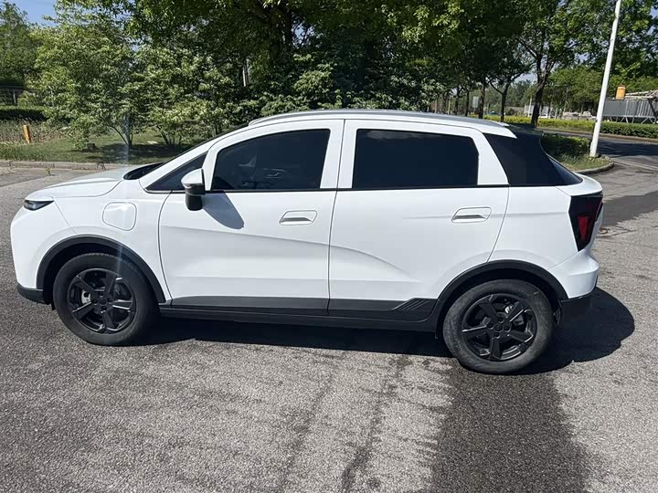 Geely Geometry E Firefly, 2022 — фото 7 из 9