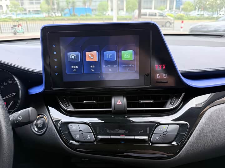 Toyota C-HR, 2022 — фото 9 из 9