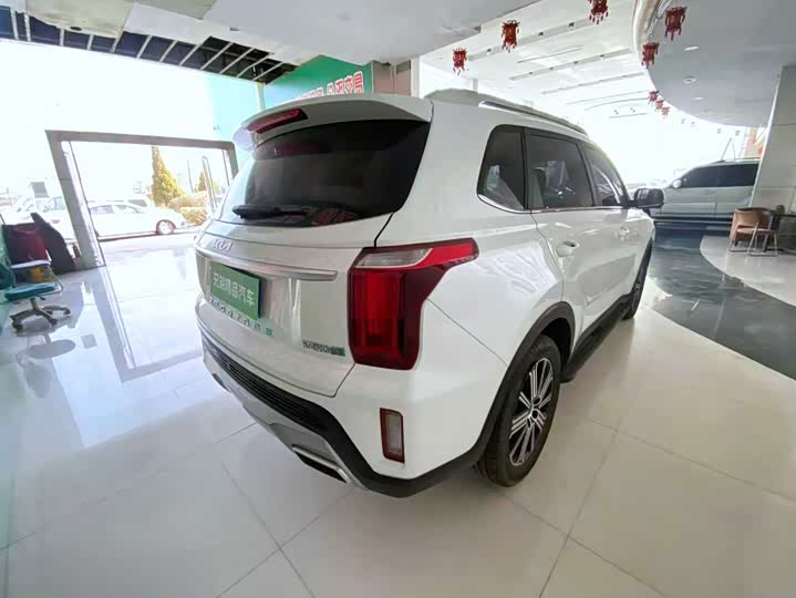 Kia Sportage GT-line, 2022 — фото 8 из 9