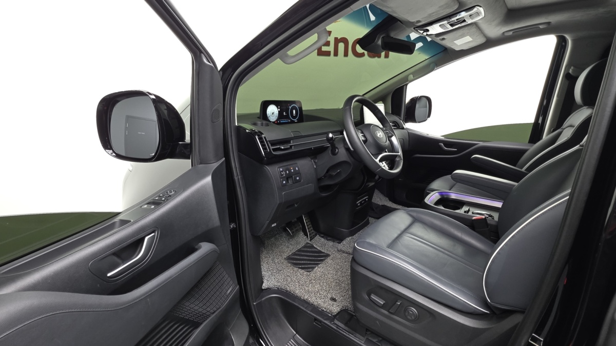Hyundai Staria, 2025 — фото 9 из 12
