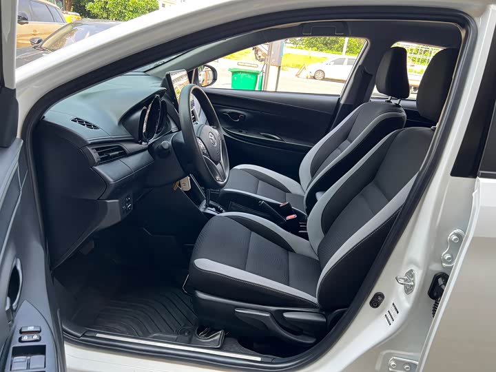 Toyota Yaris L Hatchback, 2021 — фото 4 из 9