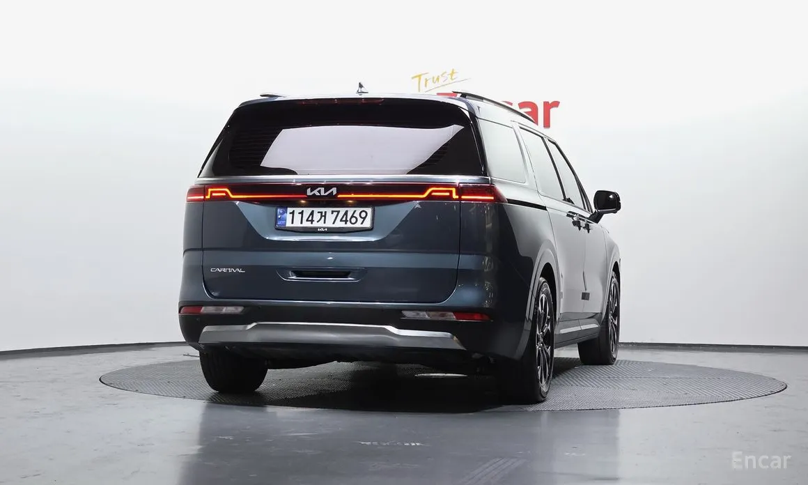 Kia Carnival, 2023 — фото 4 из 12
