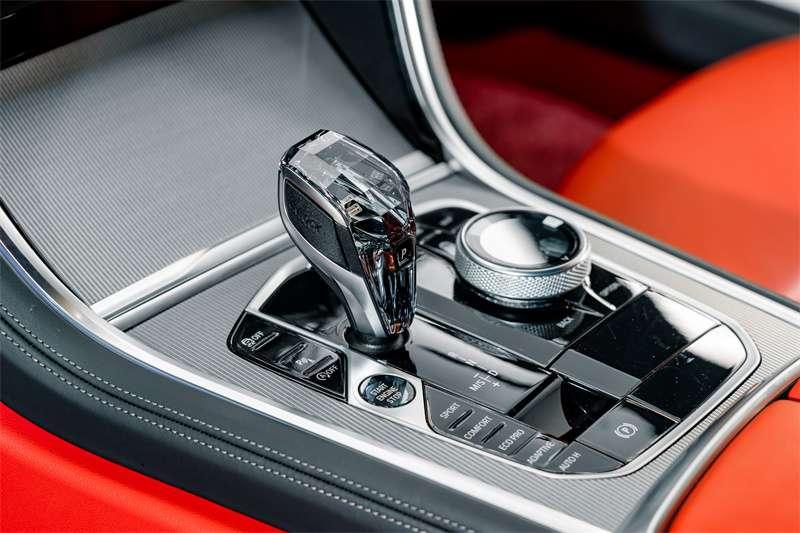 BMW 8 Series, 2025 — фото 9 из 12