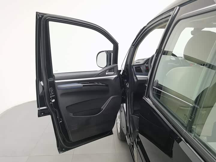 Dongfeng Forthing Lingzhi M5, 2025 — фото 8 из 9