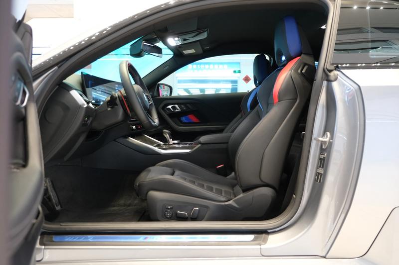BMW M2, 2025 — фото 12 из 12