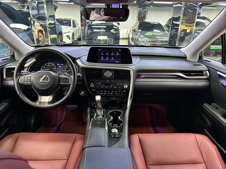 Lexus RX, 2022 — фото 8 из 9