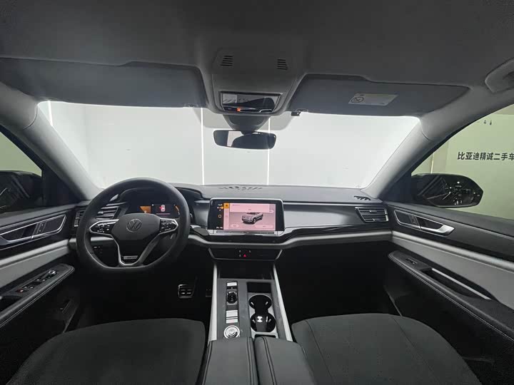 Volkswagen Teramont Pro, 2024 — фото 8 из 9