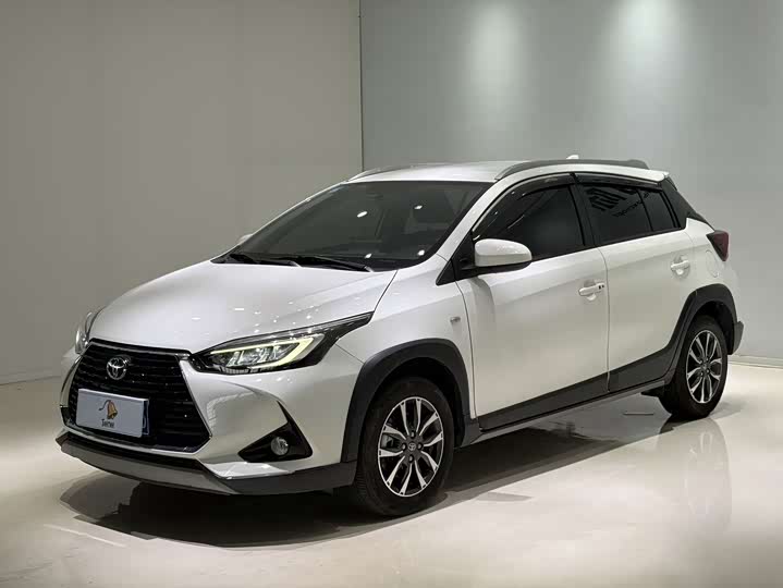 Toyota Yaris L Hatchback, 2022 — фото 3 из 9
