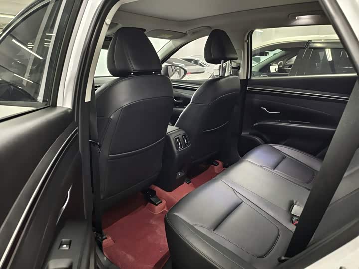 Hyundai Tucson L, 2022 — фото 8 из 9
