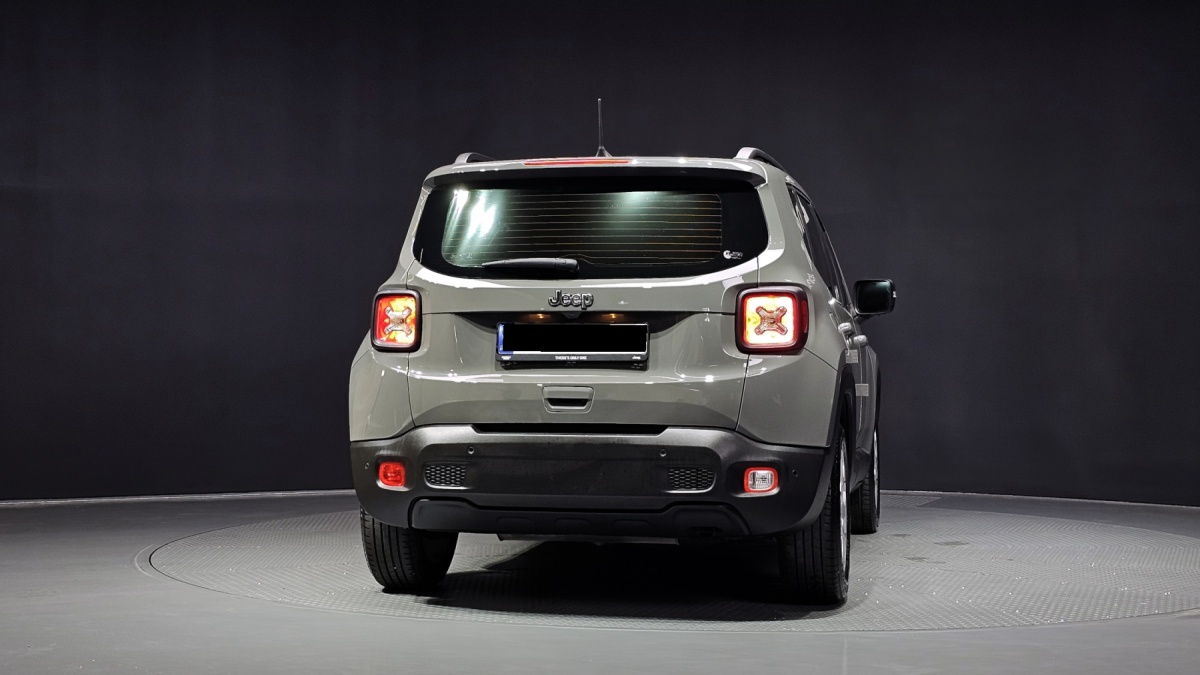 Jeep Renegade, 2022 — фото 4 из 12